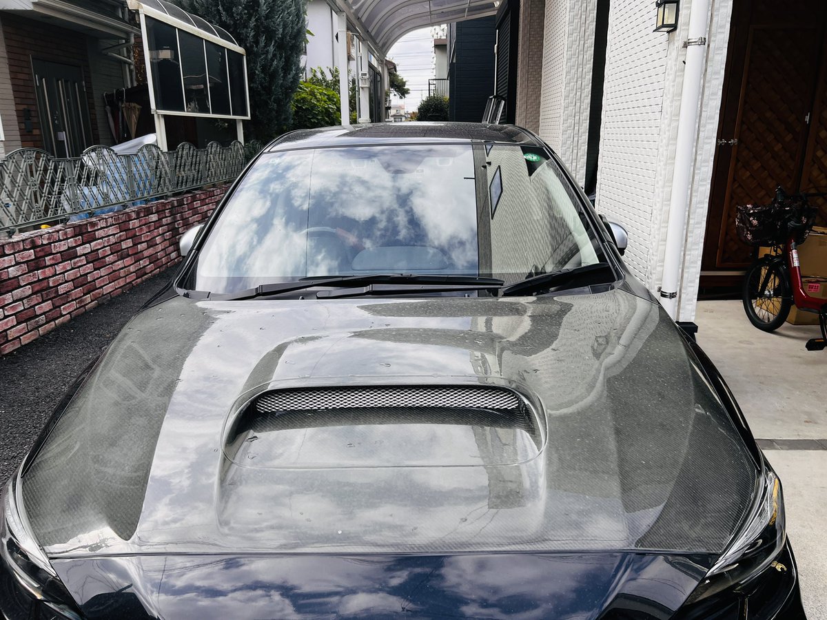 yuji_aquatecs's tweet image. 暇なんで洗車しまーす♪
マキタのバッテリーが一個行方不明に💦
Kyoto detailからのダンボール📦がたくさんです😱

ひろさん
タツさん
ラッコさん

待ってます👍

#KYOTODETAIL
#HDF
#ラボコス