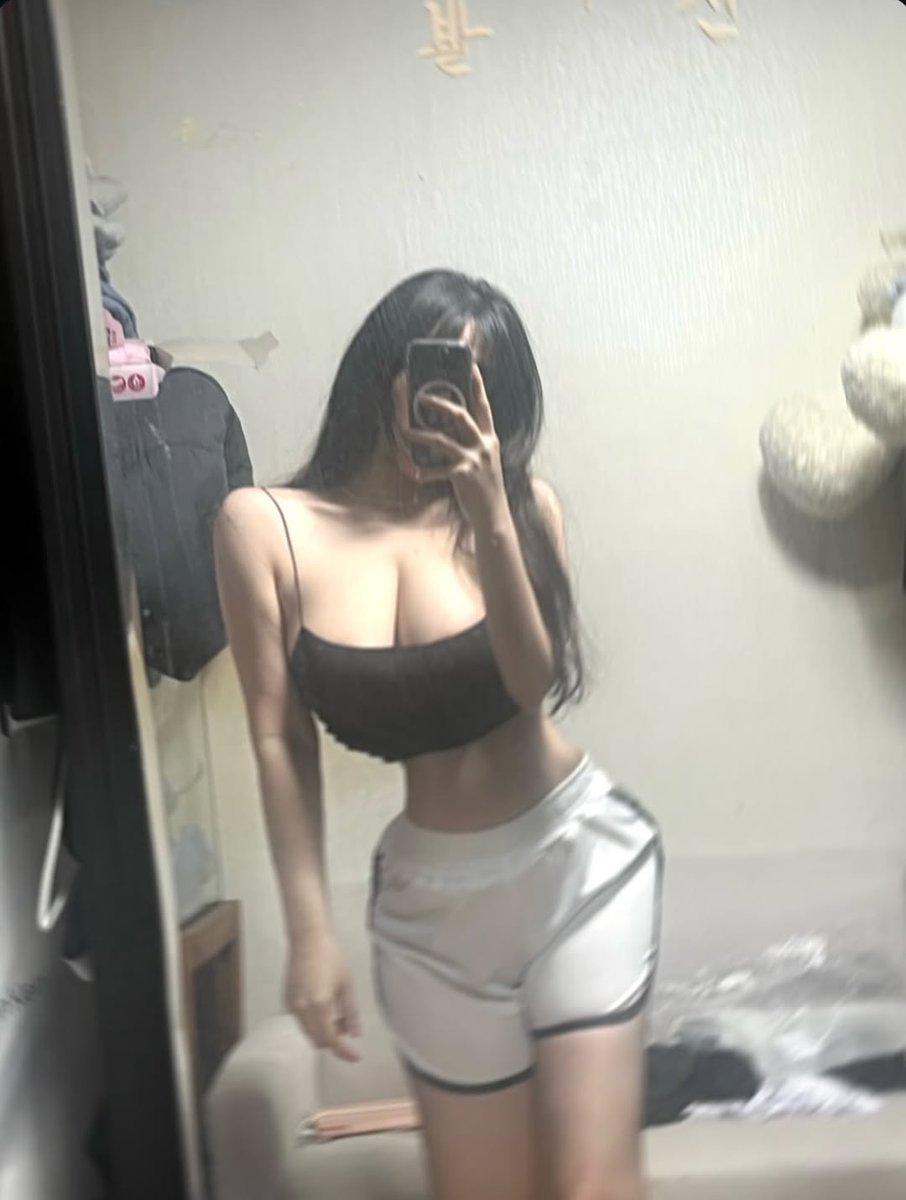 beeghaaa's tweet photo. Gm Cuties 💕, how's ur sleep?🎀 https://t.co/7RW8G3kgBm