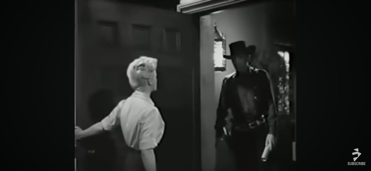 bloodybeautymfx's tweet image. If only she didn't invite him in. She would be safe. @ImbrugliaJim #svengoolie #curseoftheundead