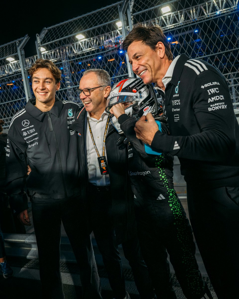 f1academy's tweet image. Every lap, every challenge, every second - all leading to this moment. 🤩 👑

#F1Academy #LasVegasGP