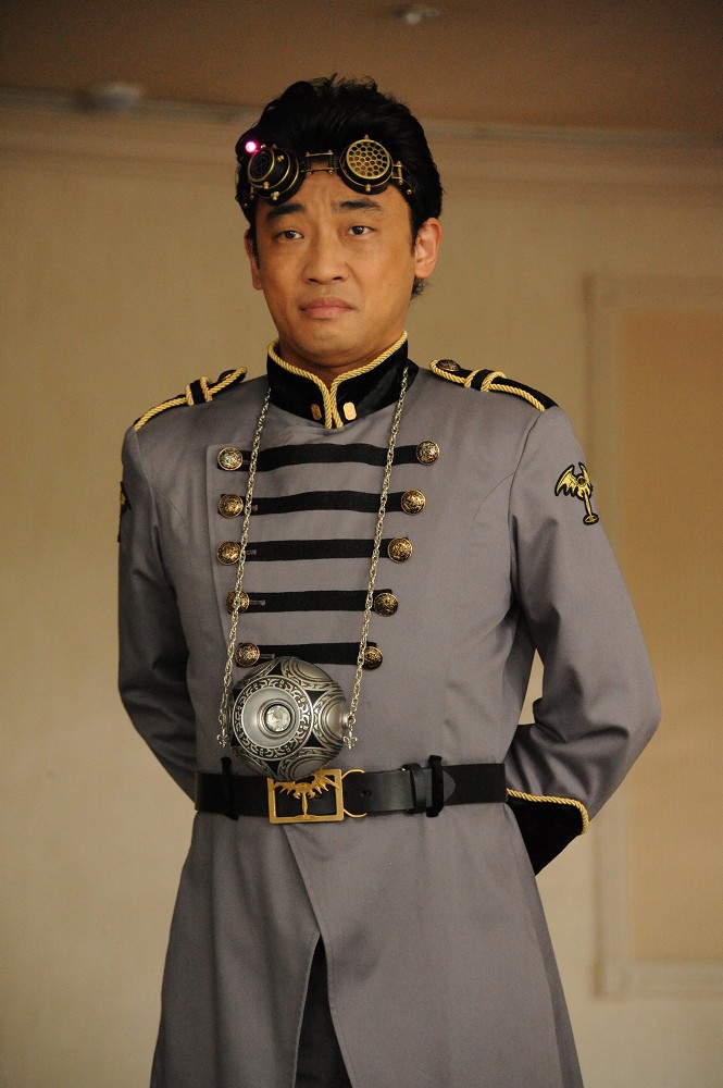 トレンドに【イゴール】とあったからペルソナか仮面ライダーゴーストの事かと思ったら、スーパーフォーミュラのドライバーの事だった。
(:3_ヽ)_