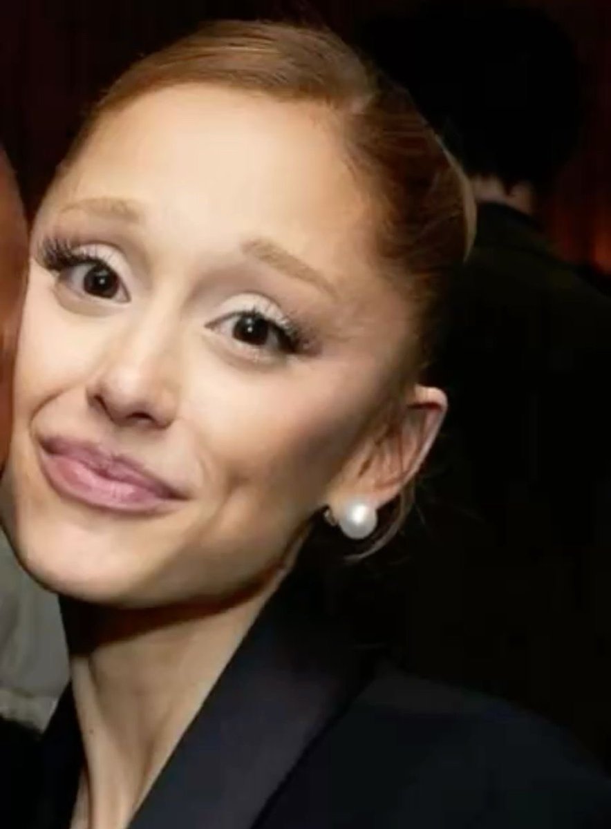 and people have the audacity to say she looks completely different