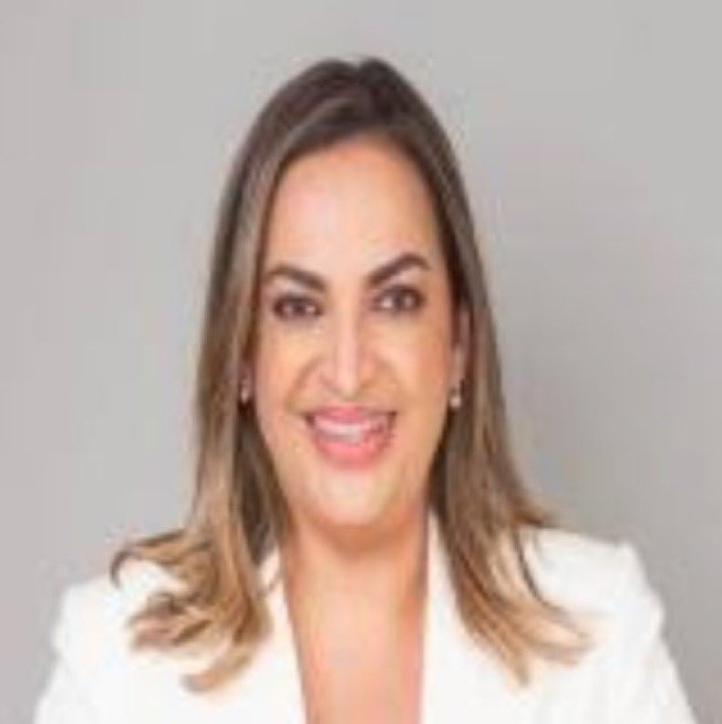 swiftjork's tweet image. estou espalhando a palavra da madrugada