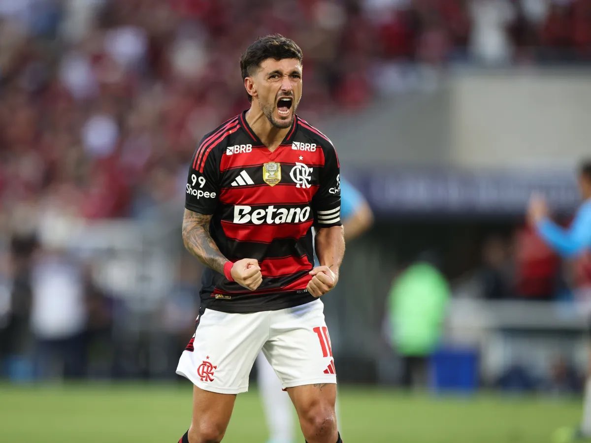 centralarraxca's tweet image. 32 participações em gols em 31 jogos no Campeonato Brasileiro 

LENDA DO CLUBE DE REGATAS DO FLAMENGO !!!