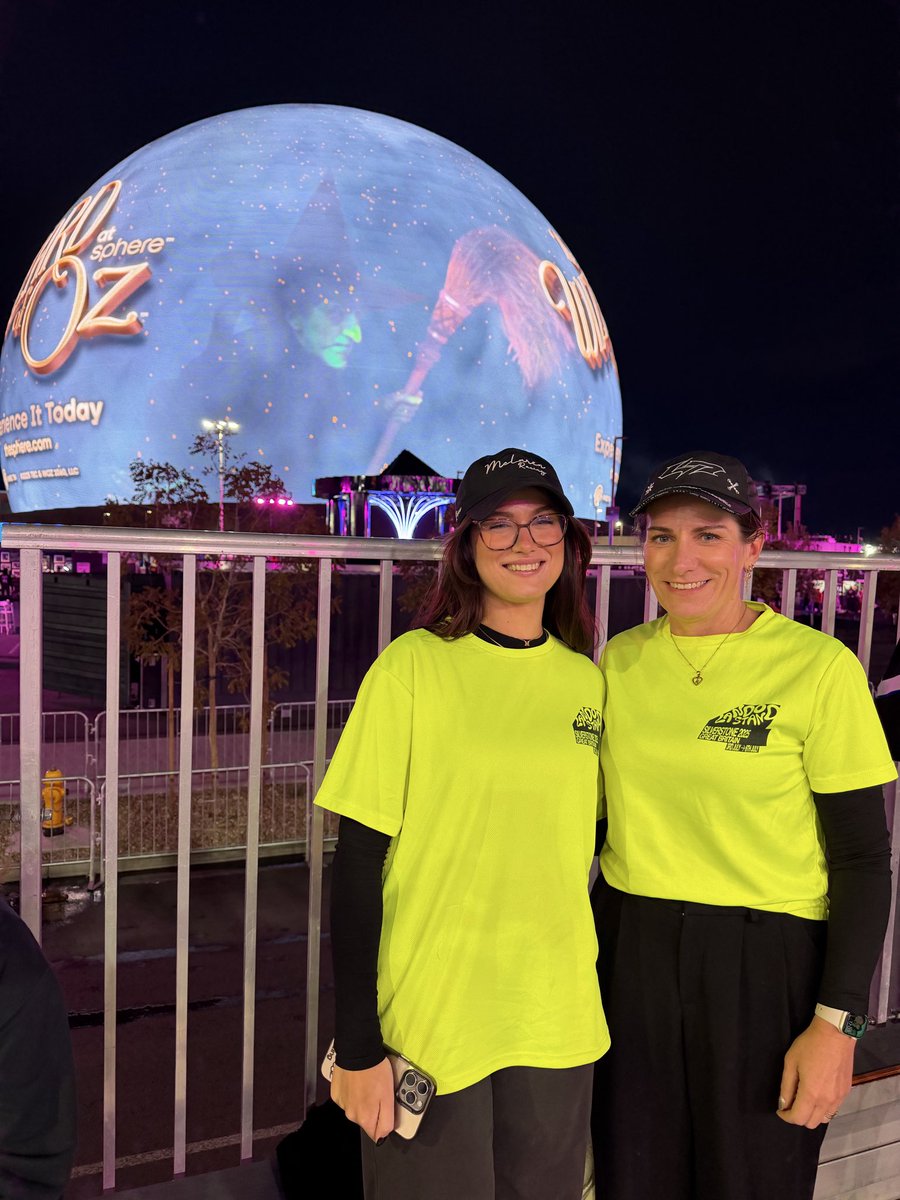 Helen Robinson tweet media