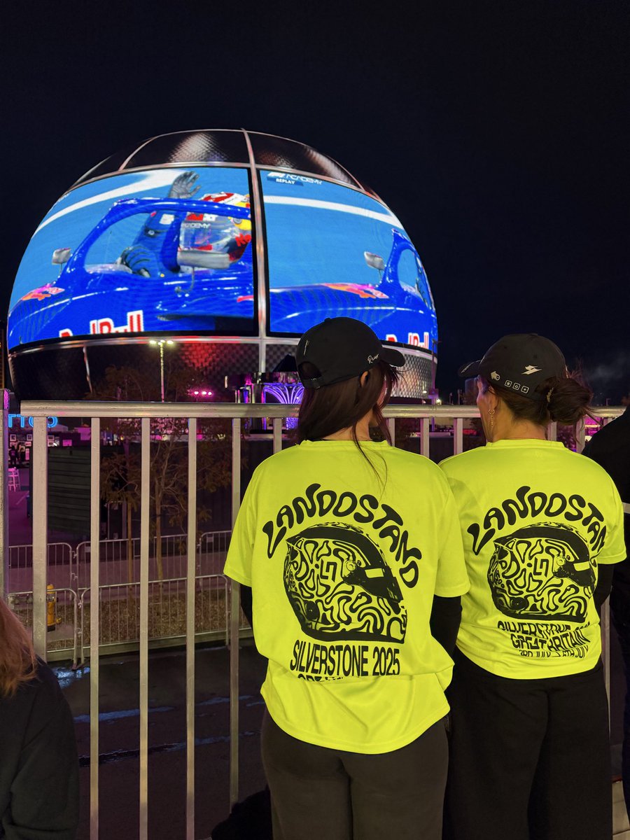 Helen Robinson tweet media