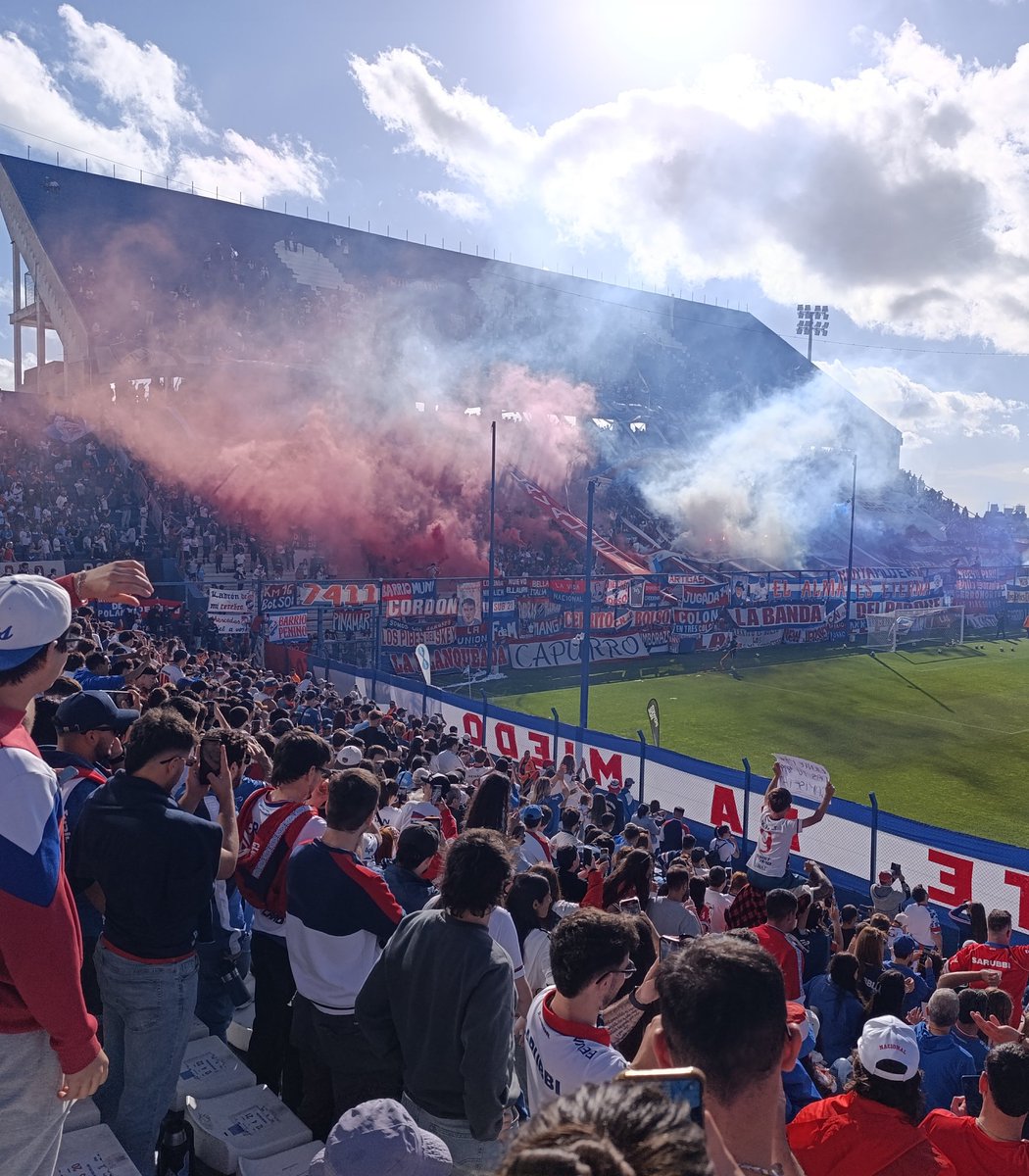 🚨 Atención #Nacional 
Se viene la primera final, de visitantes en la cancha del Club Atlético Remanente
Domingo 23
16.30 horas 
Vamos Nacional 🔵⚪🔴
📷 #Banderazo