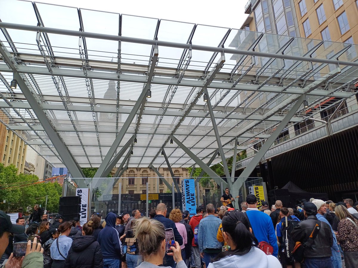 City Square Melbourne temporarily reopens today (after 10 years) with Jimmy Barnes to perform a pop up concert at 1.30pm