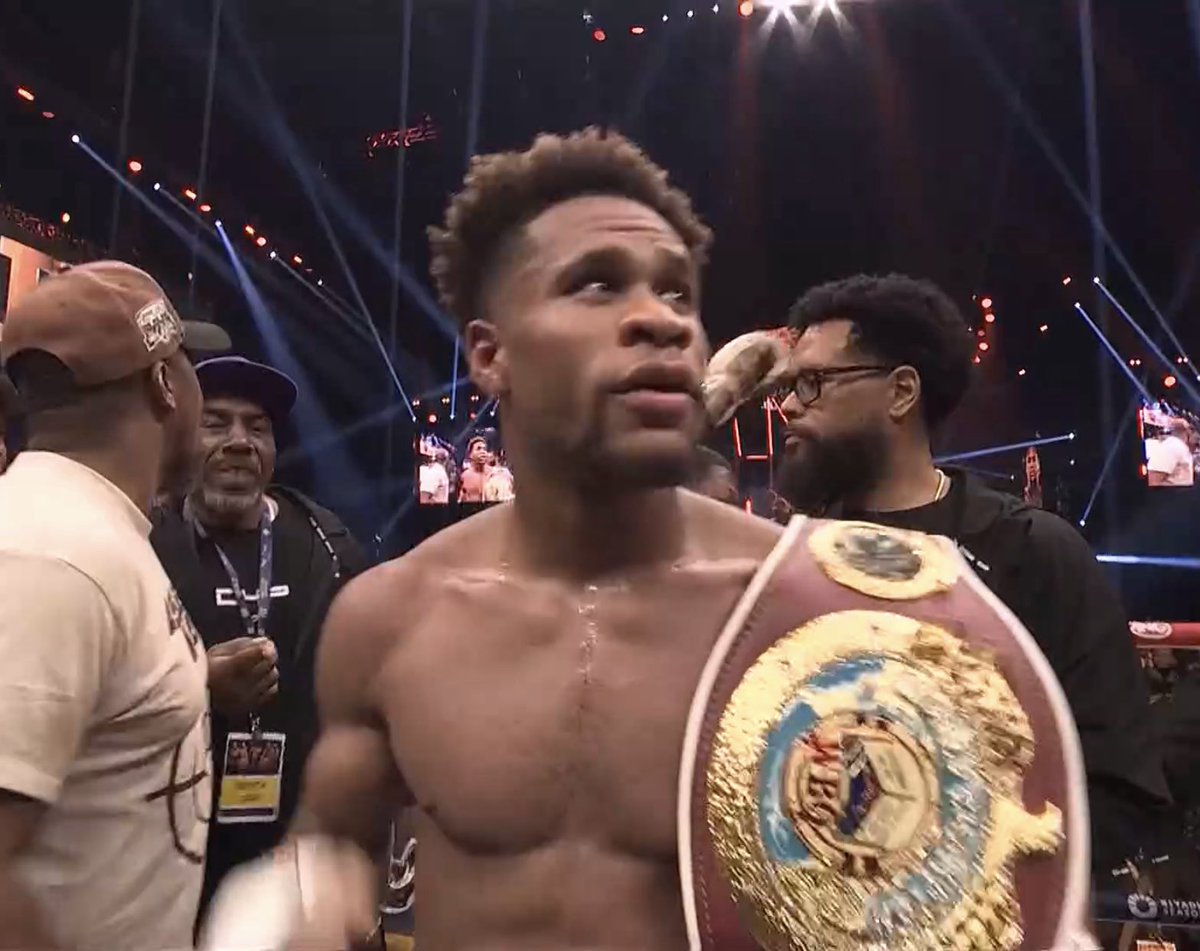 dantheboxingman's tweet image. ‼️DEVIN HANEY
IS NOW THE WBO 147LBS. CHAMPION
OF THE WORLD &amp;amp; HAS NOW WON TITLES IN 3 DIVISIONS‼️
💥💥

#Boxing #HaneyNorman
🔥🔥🥊🥊🥊🥊