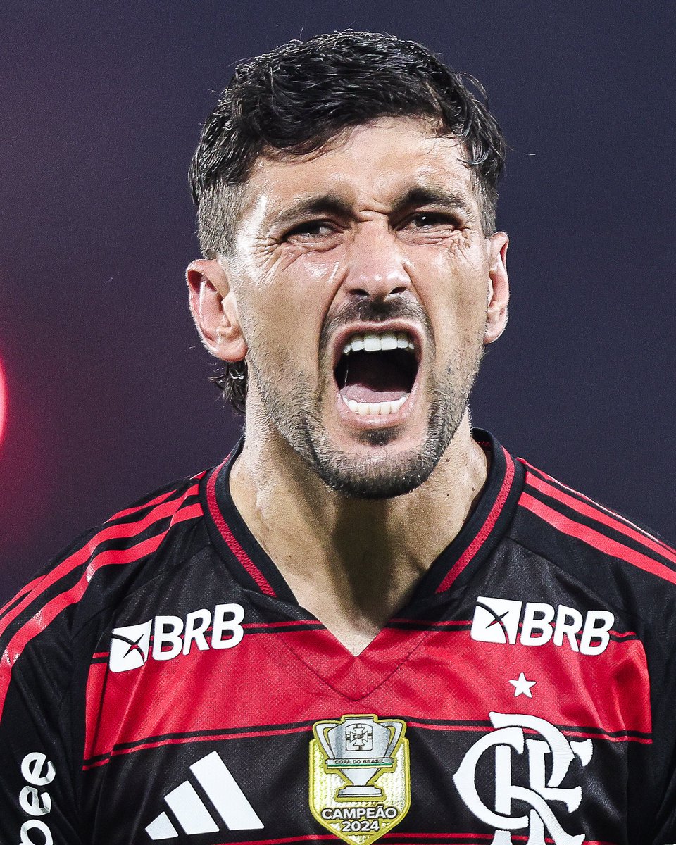 maracana's tweet image. Pra Nação sorrir! 
Valeu, Arrasca!

📷 Gilvan de Souza / Flamengo