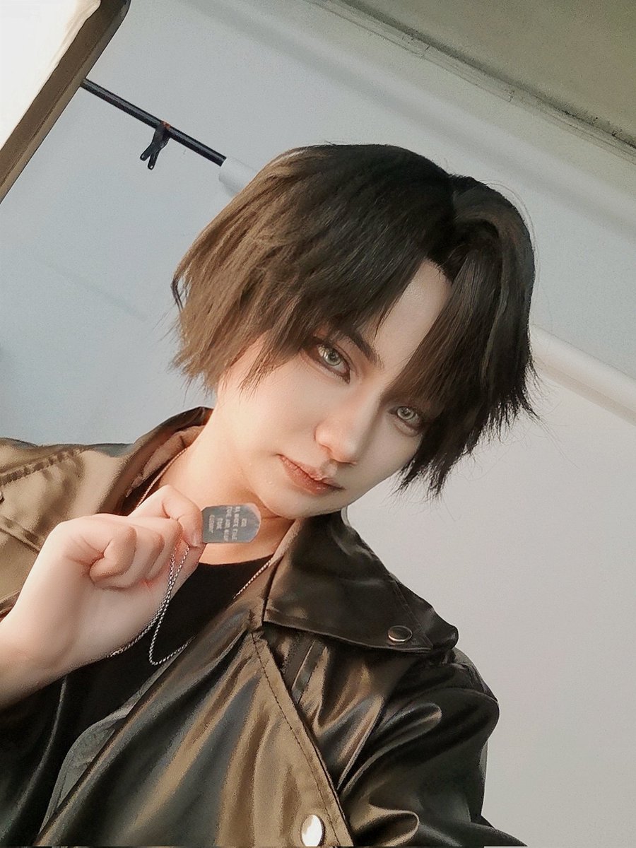 中国の2次元キャラcosplay

 男装 cosメイク難しくない? 男顔ポイント欲しい