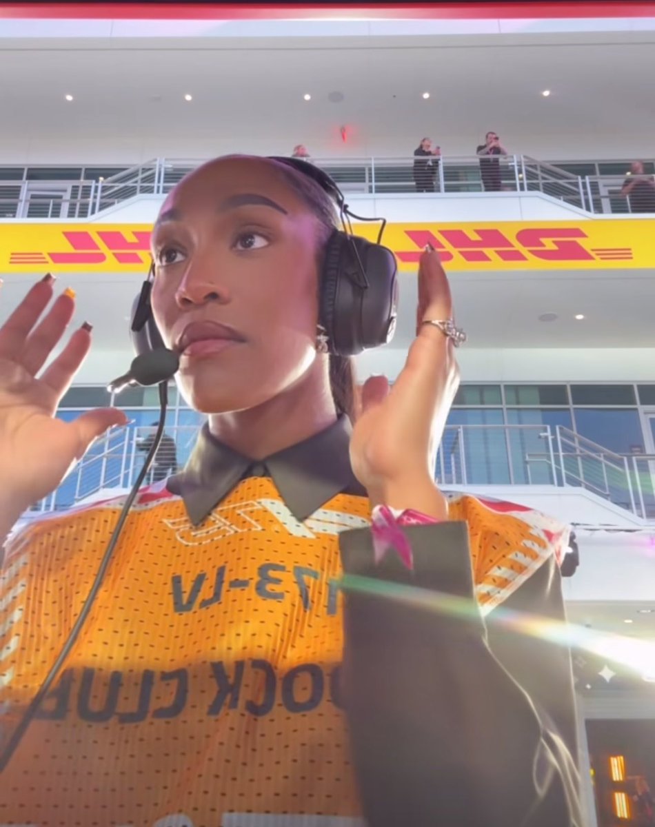 othersidedj's tweet image. My pretty speed racer A’ja 😍🏁🏎️