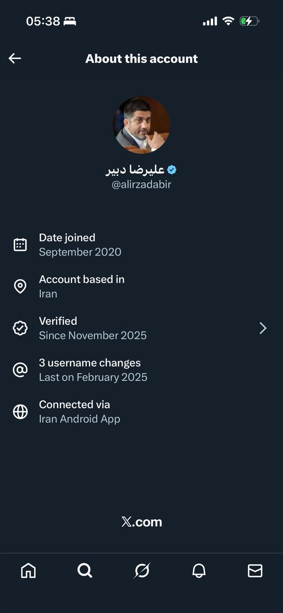 beshmigam's tweet image. رئیس فدراسیون کشتی چه نیازی به اینترنت طبقاتی داره؟ 
بعد همین مگه نمیگفت من ۱۰ ساعت تو صف دکتر وایمیسم که حق کسی رو نخورم.
این رانت نیست؟