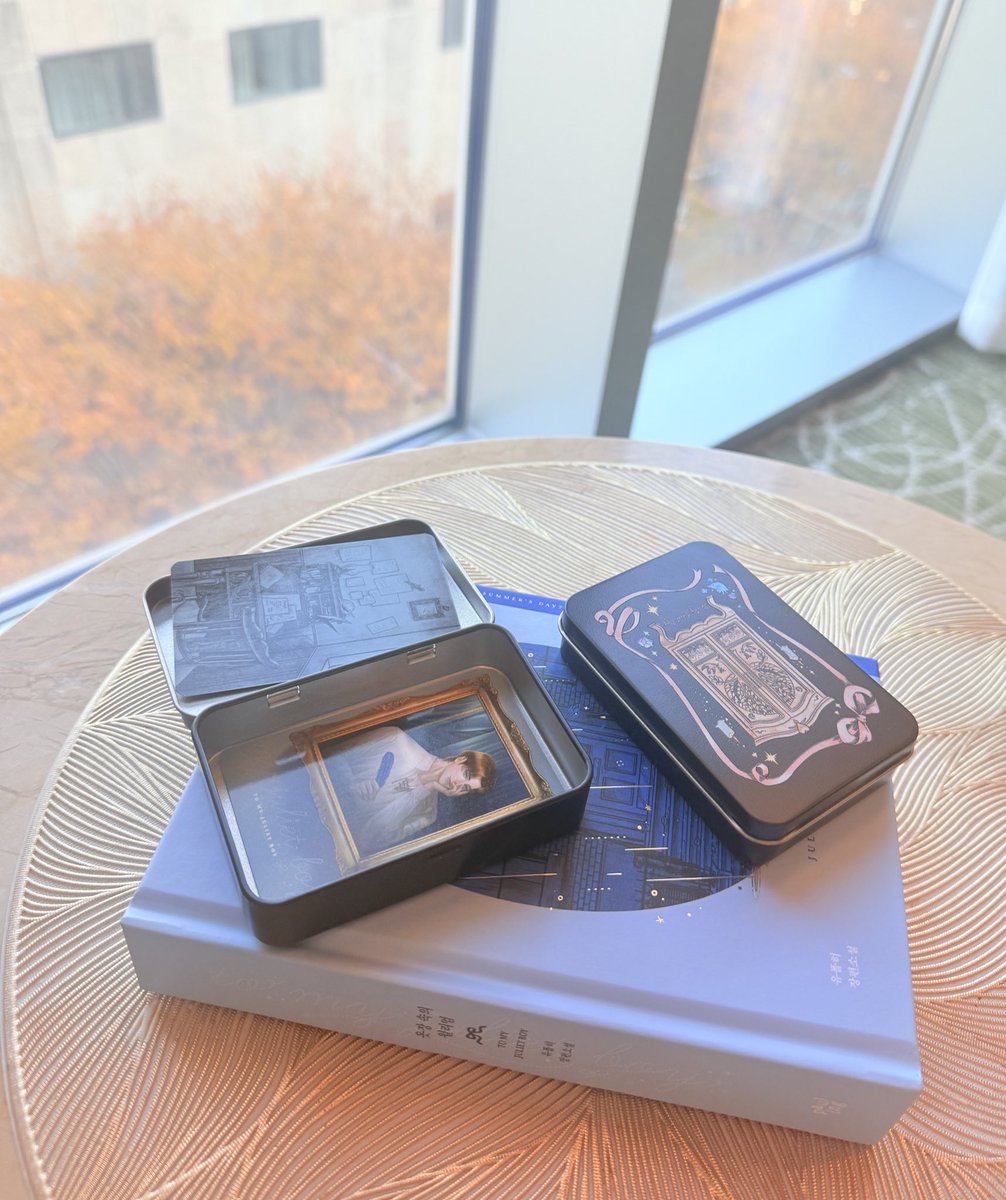 exlibrispaul's tweet image. 옷장 속의 윌리엄. 내일 배송시작됩니다.