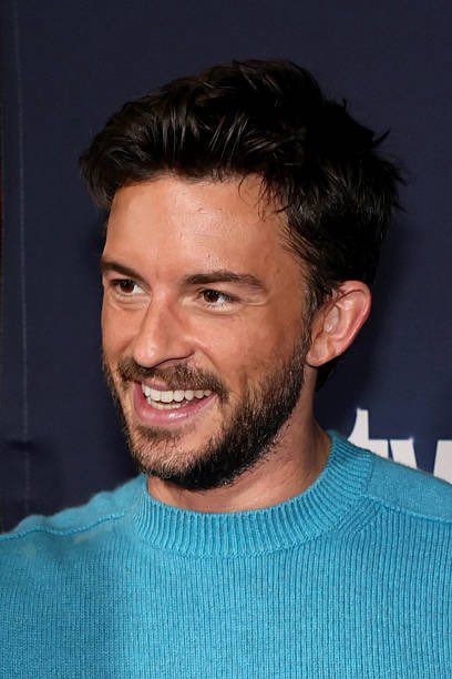 Jonathan Bailey Hourly (@jbaileyhourly) on Twitter photo 