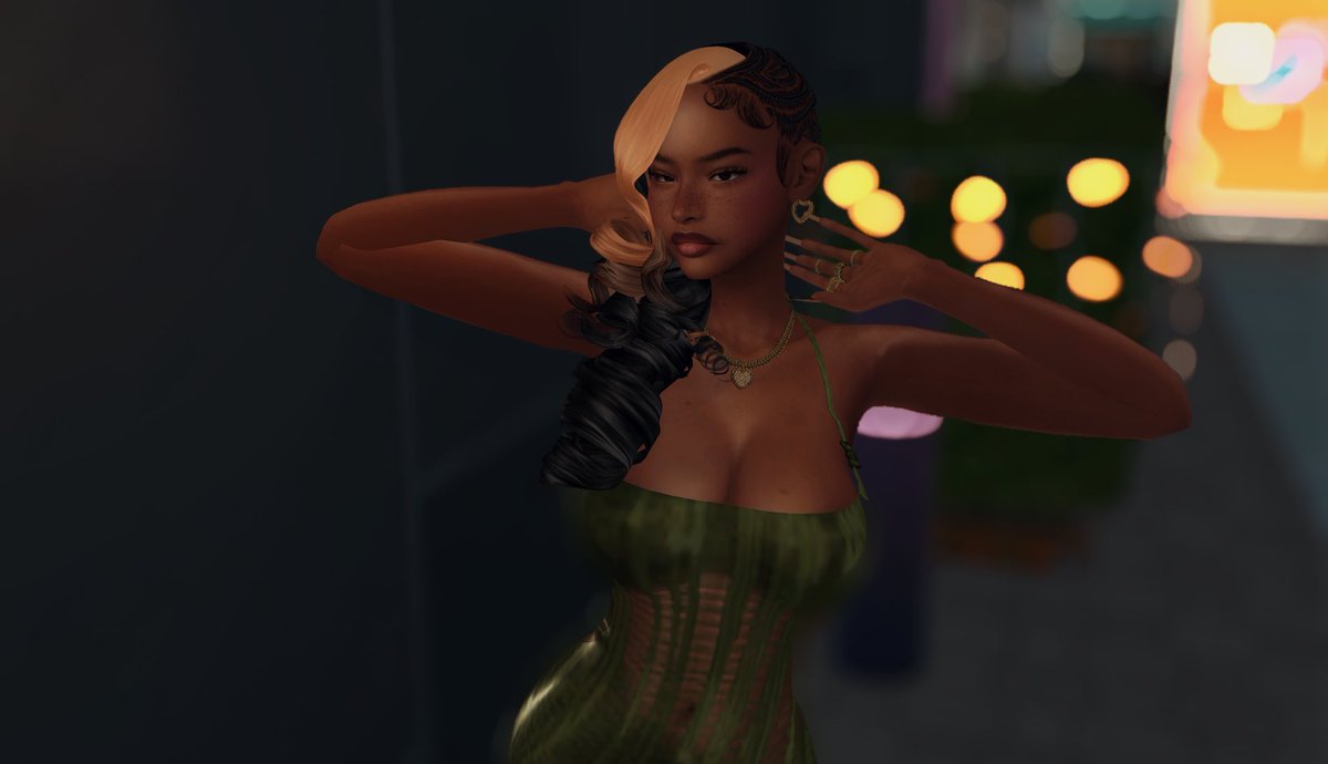 clawdiaxo's tweet image. never cared about work #OUTSIDE🍸