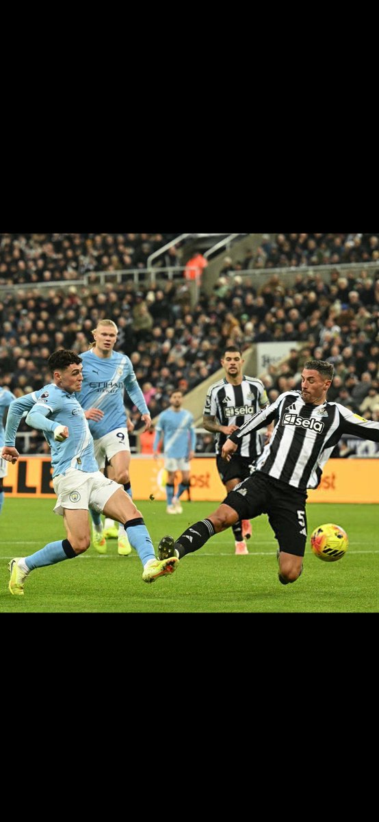 TRapmizzi97's tweet image. Stop tryna fight it