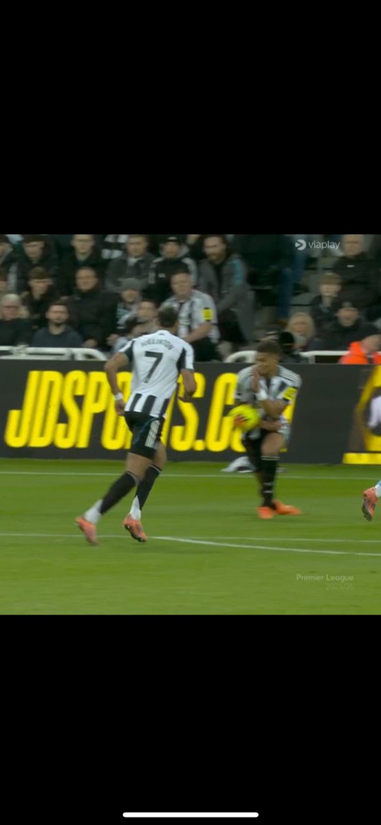 TRapmizzi97's tweet image. Stop tryna fight it