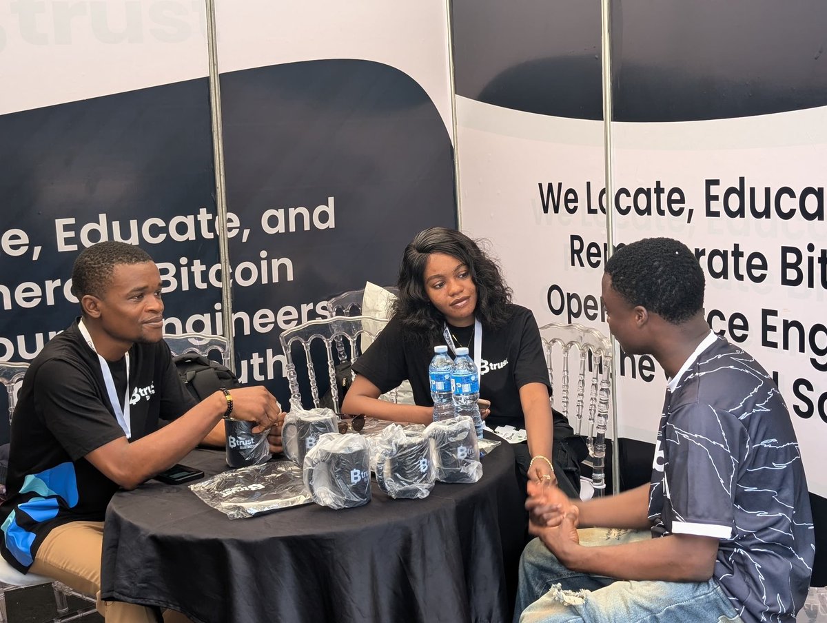 maaziEmeka tweet media