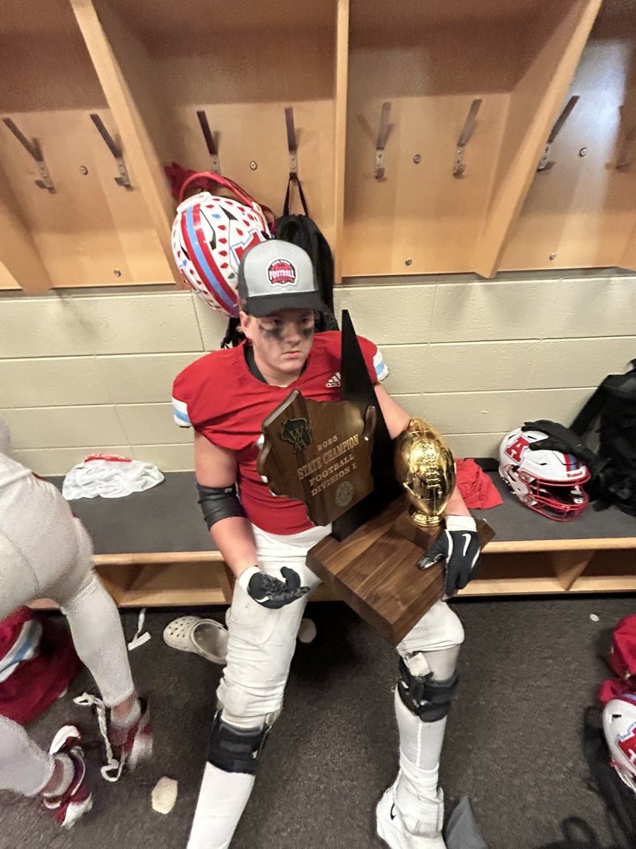 Zach Longrie tweet media