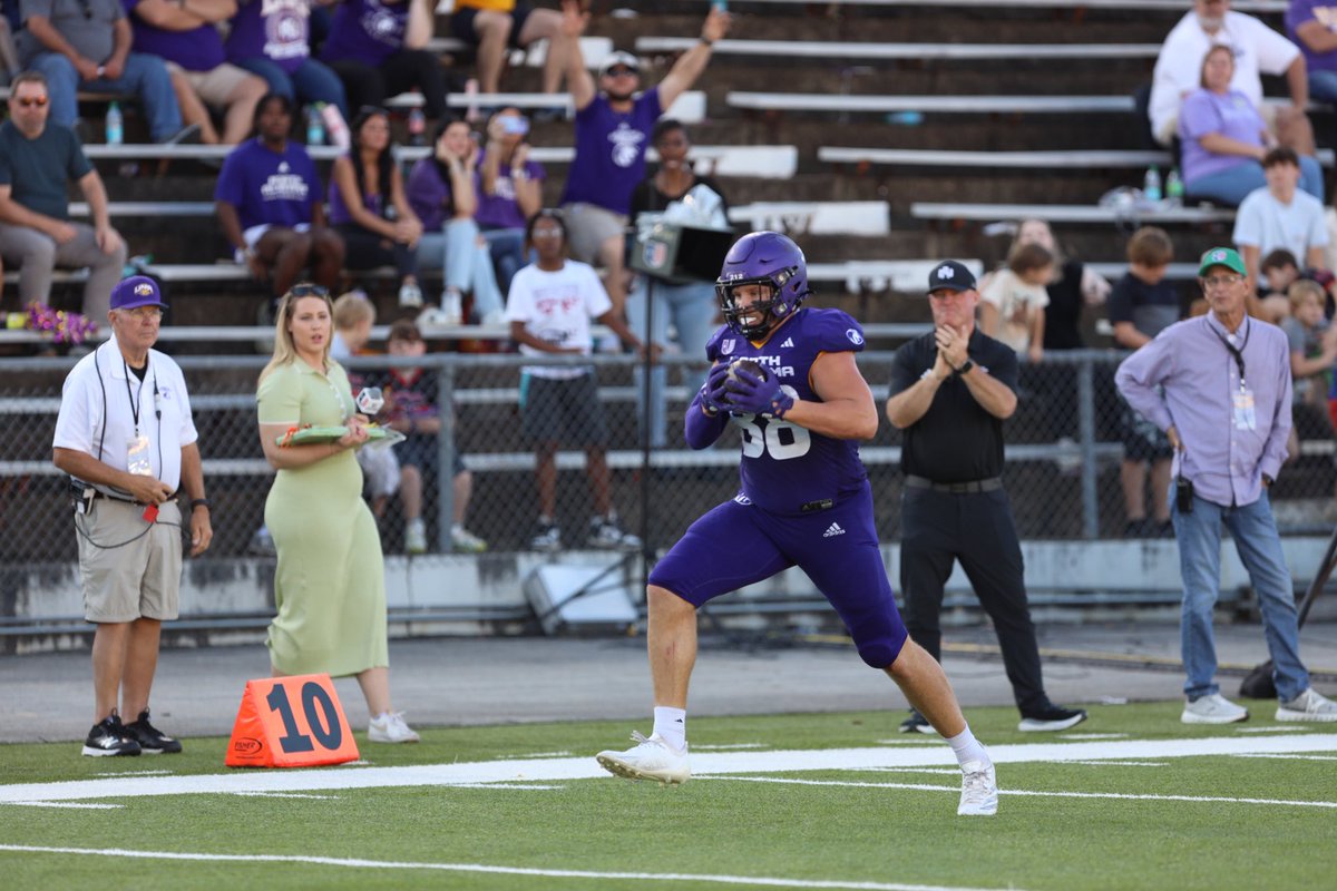 UNAFootball's tweet photo. 8️⃣8️⃣✌️💨 https://t.co/w7Ds57nMwh