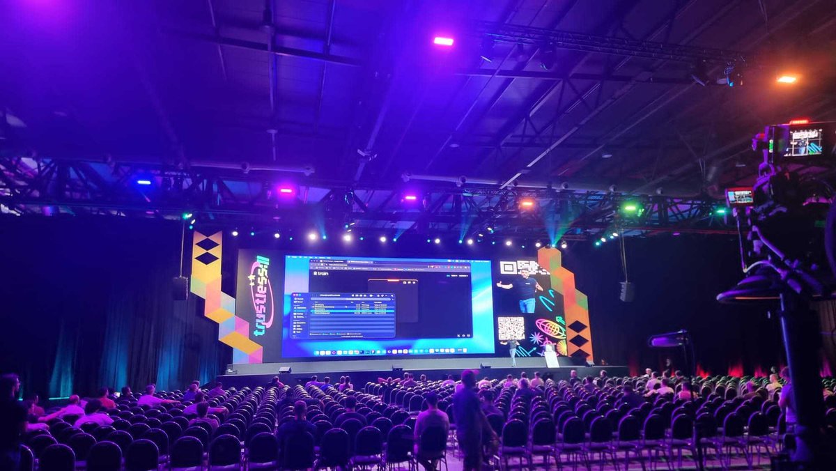 PonosTechnology's tweet image. .@EFDevcon Buenos Aires is wrapping up, and #EthProofsDay was hands-down the highlight! @drakefjustin’s live zkEVM demo and @jbaylina’s @ziskvm updates left everyone speechless.

Congrats to the @eth_proofs team!

See you next year!

#DevconnectARG @ethereumfndn @ethereum…