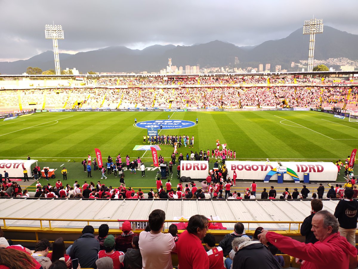 👊🏻🇮🇩🦁⚽