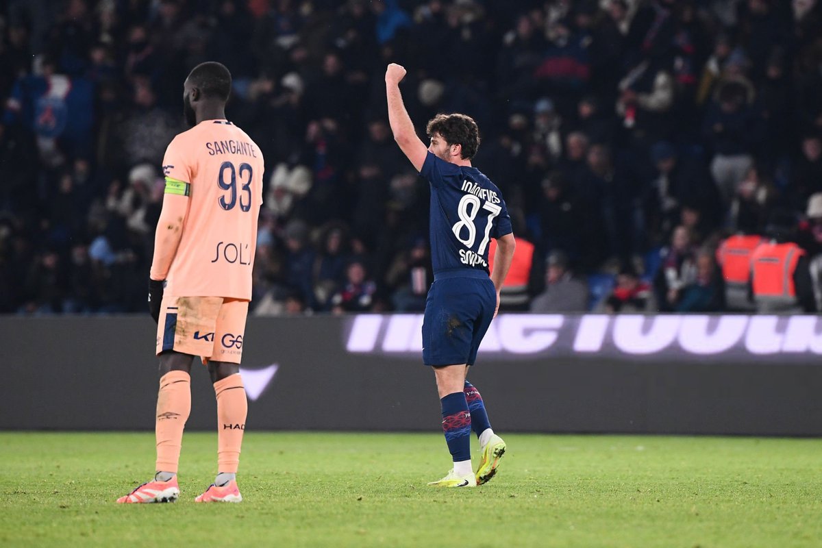 imov_1's tweet image. Joao Neves 🫅🏻☝🏻#PSGHAC