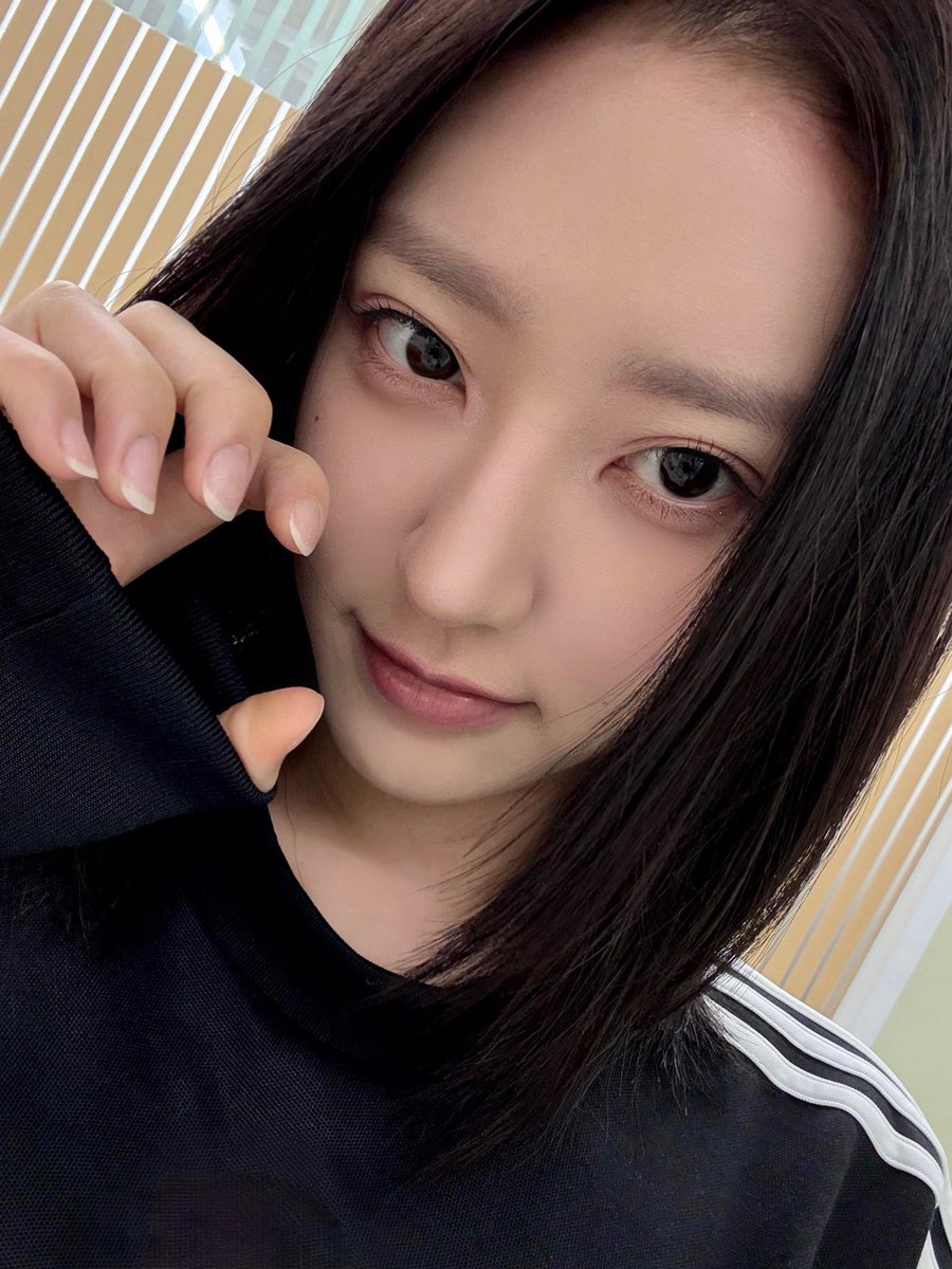 H1KEYFrance's tweet image. (🫧) BUBBLE – 22.11.25

#HWISEO ➥ Nouvelles photos posté par Hwiseo sur 🫧

› #H1KEY #하이키