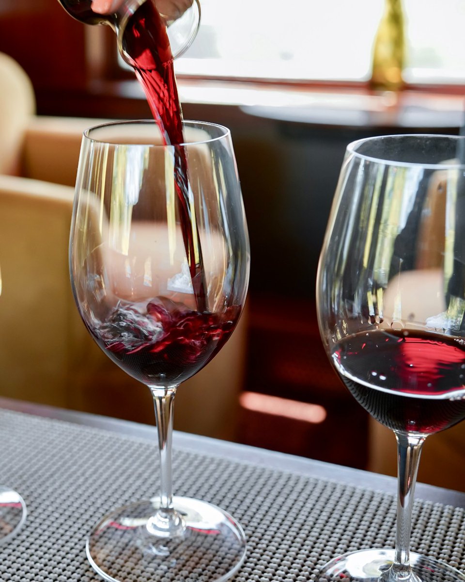 Wine Train tweet media