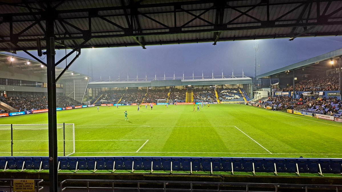 JS1993_'s tweet image. Oldham 3-0 Newport County, League Two. 
Think this will be season County will go down, not looking good.