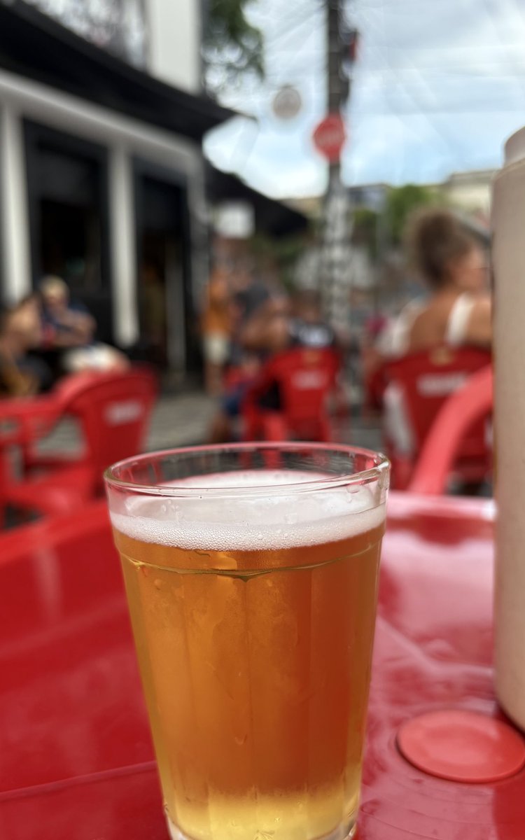 E foi-se então... Adeus, capitão!