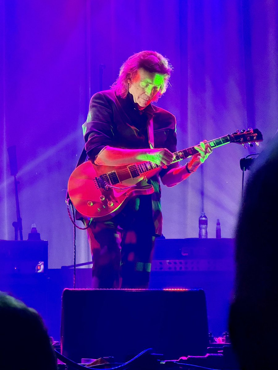 RobbertKangaroo's tweet image. Phenomenal show! Love Hackett and crew!