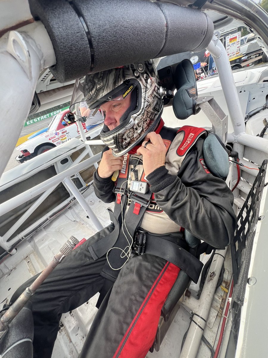 Haven’t seen this guy race since I was a little kid. But here we go… Got <a href="/bobdillner/">Bob Dillner</a> coming out of retirement tonight <a href="/5FlagsSpeedway/">5 Flags Speedway</a>. Watch it live on <a href="/FloRacing/">FloRacing</a> 👍