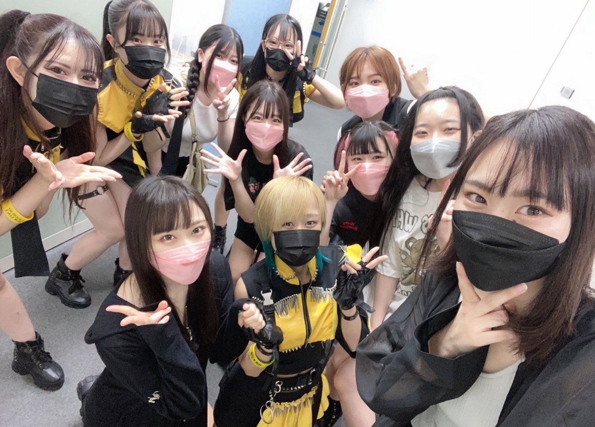 dongurikokoro's tweet image. ぱーよ🐝🧡 #瀬口こころ 

今日は、蜂蜜★皇帝さん10周年ワンマン!!🎉