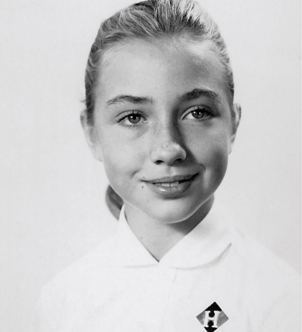 NoDMsPerfavore's tweet image. On this day in1963....a 16 year old was seen lurking behind some trees on a grassy knoll in Dallas, Texas.

True story…