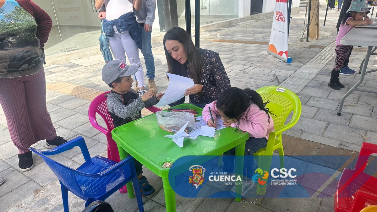 CSC_CUENCA's tweet image. ¡Visita el nuevo parque del Arco! 

✅ Un espacio renovado con juegos divertidos para los más pequeños de casa, perfecto para disfrutar de un día en familia.

Además, te invitamos a recorrer nuestro stand informativo, donde podrás conocer más sobre el trabajo que realizalos