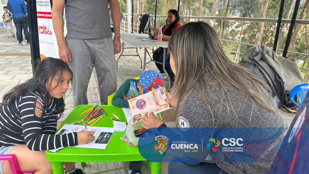 CSC_CUENCA's tweet image. ¡Visita el nuevo parque del Arco! 

✅ Un espacio renovado con juegos divertidos para los más pequeños de casa, perfecto para disfrutar de un día en familia.

Además, te invitamos a recorrer nuestro stand informativo, donde podrás conocer más sobre el trabajo que realizalos
