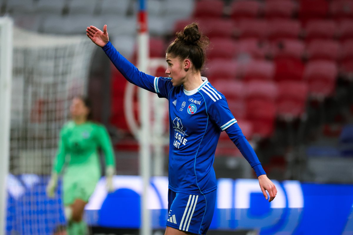 RCSA_Feminines's tweet photo. 🙌 𝗥𝗲𝗽𝗮𝗿𝘁𝗶𝗿 𝗱𝗲 𝗹'𝗮𝘃𝗮𝗻𝘁
▸#OLRCSA l #ArkemaPL https://t.co/GetQFbHBtk