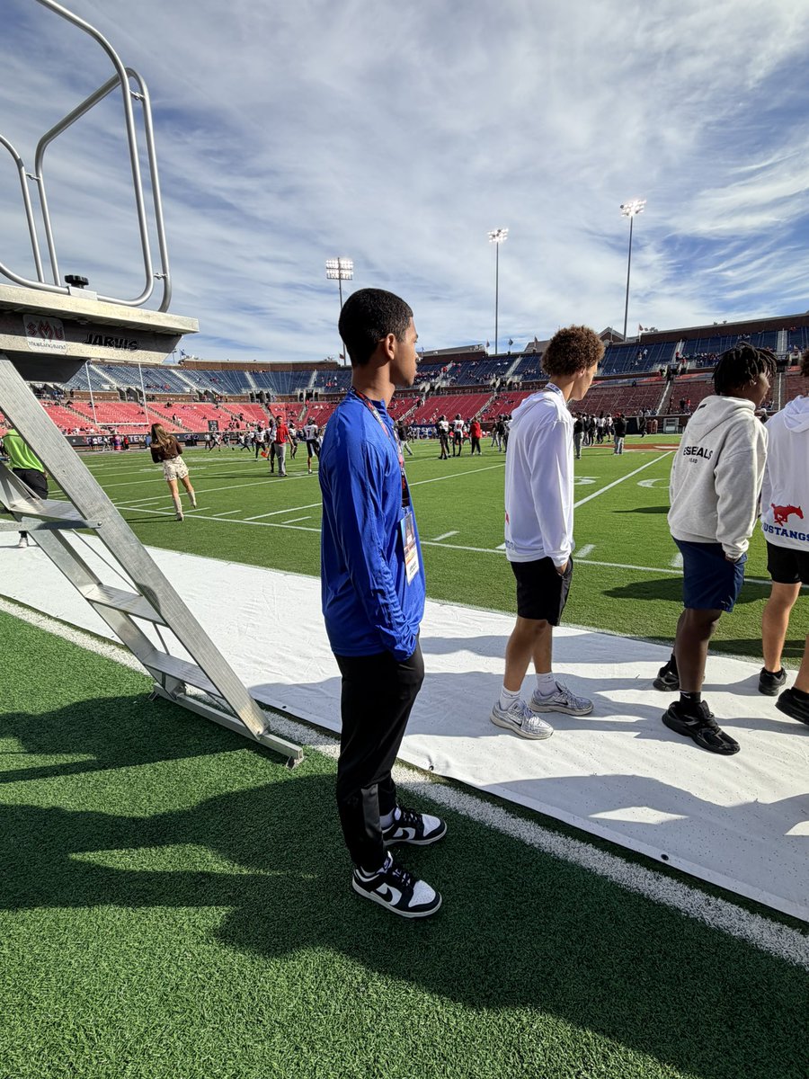 Landen Calais tweet media