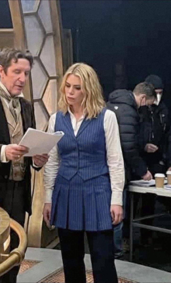 TezzaBelle88's tweet photo. Paul McGann and Billie Piper as The Doctor in a supposedly leaked picture AI or Real (OMG)? 😲
#DoctorWho #TimeLords #behindthescenes #noway https://t.co/N7W3avE05r
