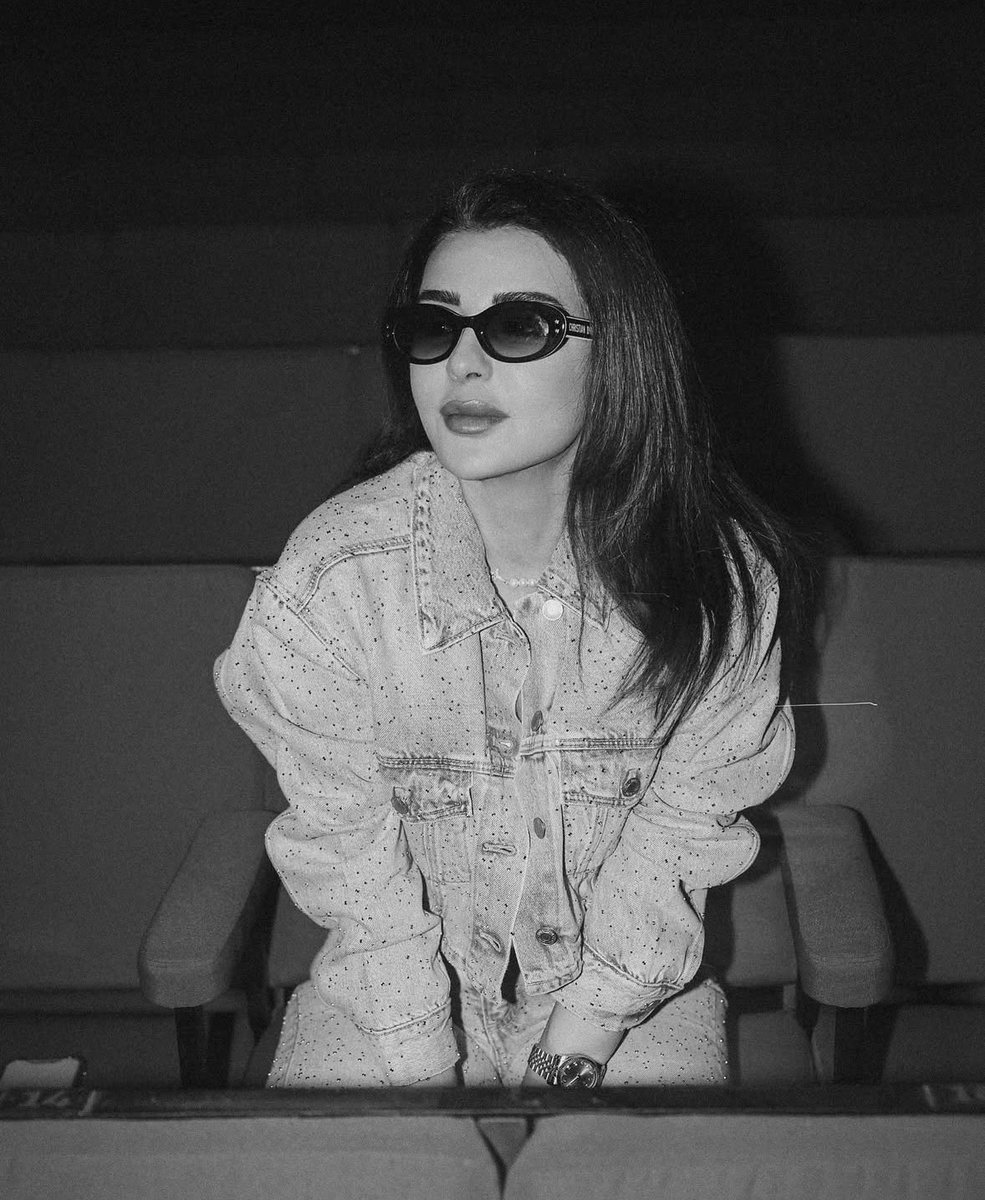 Maguyhiba's tweet image. ماغي الشغوفه والمجتهده والأم والفنانة والإنسانة وأم قلب طيب وحنون ماغي الي ما بتشبه حدا ولا حدا بشبها الوفيه الحلوه من برا ومن جوا نحنا منشوف قديش بتتعبي على كل شي بتعملي وشاهدين على كل شي وعلى إنسانيتك وطيبتك وفنك ونحنا فخورين فيكِ ورافعين راسنا فيكِ ❤️
@MaguyBouGhosn