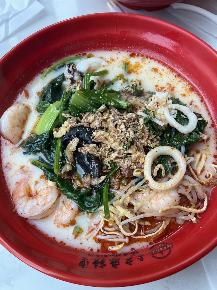 Agent99c's tweet image. Spicy seafood Malatang in a Miserable rainy day in Sydney we went for lunch in Bondi #malatang #spicy #soup #eatwell #asianfood #food #rain #sydneyfoodshare #bondi #yum #seafood