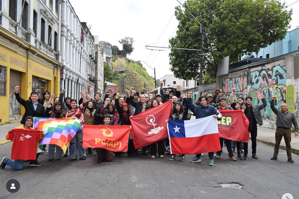 artes_oficial's tweet photo. Parte de los participantes en el encuentro de el Comando de mi campaña presidencial V Región (22 noviembre). Atentos se vienen muy buenas noticias, la luchan por la Patria Nueva y perspectiva Socialista crece y se fortalece. https://t.co/9ABfFpHBjO