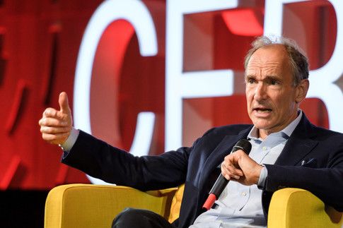 NewTechTwin's tweet image. rt @wef 
Meet Sir Tim Berners-Lee: First he designed the World Wide Web, now he’s redesigning it wef.ch/3sKCTvR #Internet #Cyberspace