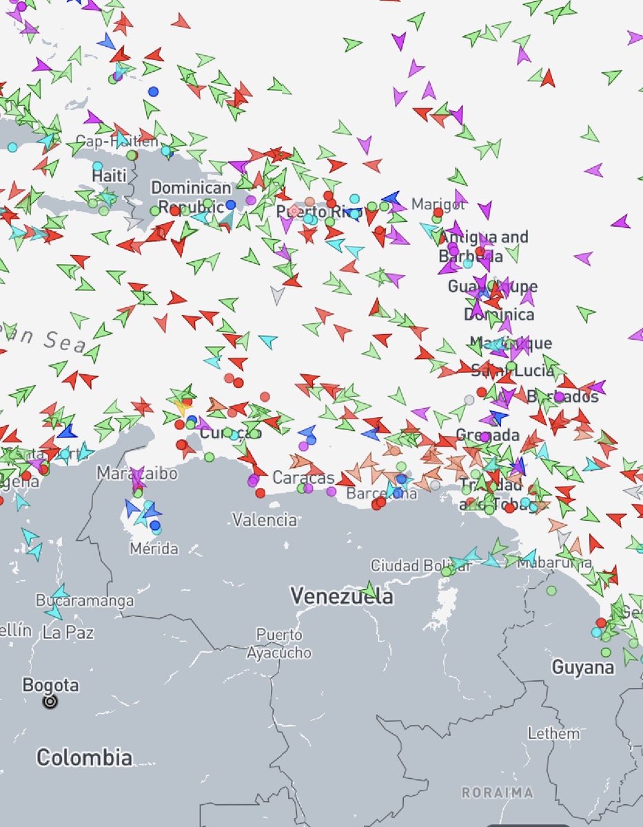 TechnologyMaf's tweet image. A pesar de las alertas aéreas NOTAMS de no usar el espacio aéreo Venezolano y el caribe de sus costas la operación naval comercial sigue con normalidad