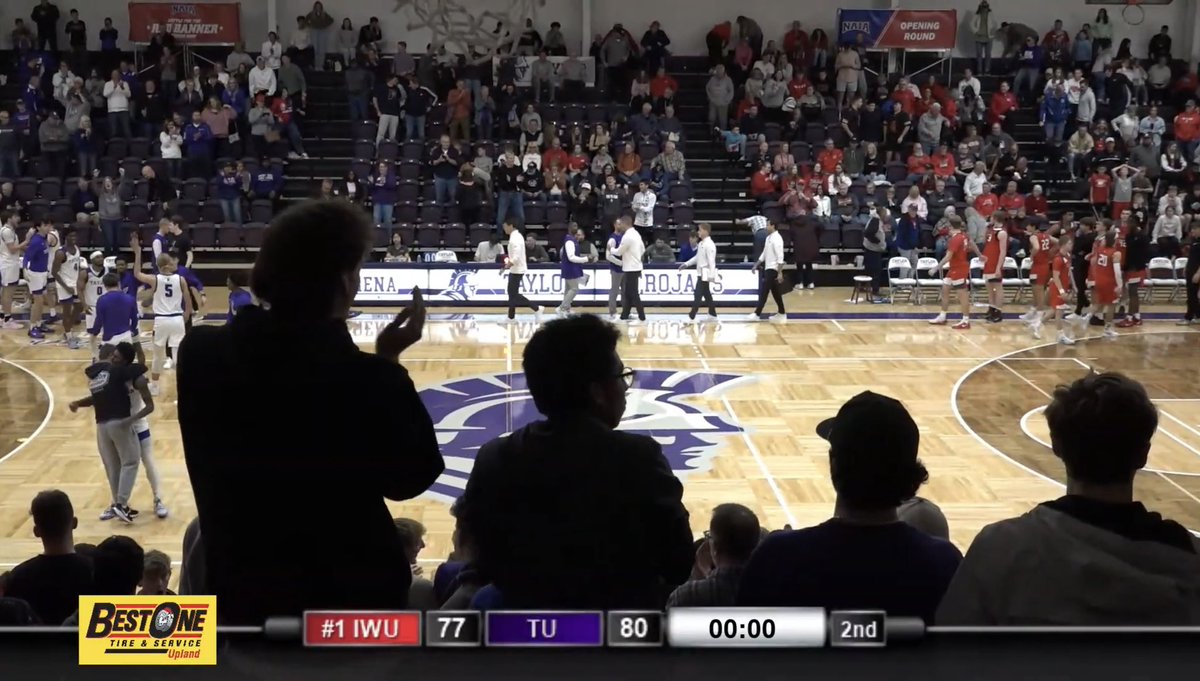 NAIAHoopsReport's tweet image. 🚨UPSET ALERT 🚨 Down goes No. 1

@taylor_hoops 80
#1 IWU 77

HUGE win for @CoachPeters_ and the Trojans! 

Izaiah Day 17pts, 8rebs
Pete Combs 16pts