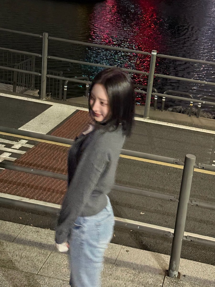 H1KEYFrance's tweet image. (🎞️) INSTAGRAM – 22.11.25 

#HWISEO ➥ 🥱🍟

› @H1KEY_official #H1KEY #하이키