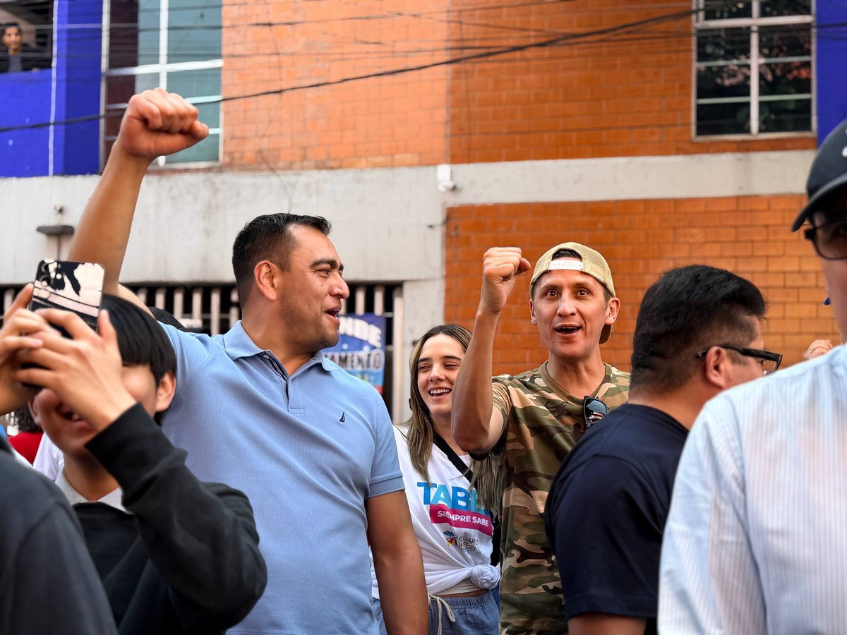 Con una energía que se contagia y el cariño de la comunidad, acompañamos al alcalde <a href="/mauriciotabe/">Mauricio Tabe Echartea</a> a los recorridos por las colonias San Joaquín y Argentina Antigua compartiendo con vecinas y vecinos los avances de su 4.º Informe de Gobierno.
#4toInformeMH #TabeSiempreSabe