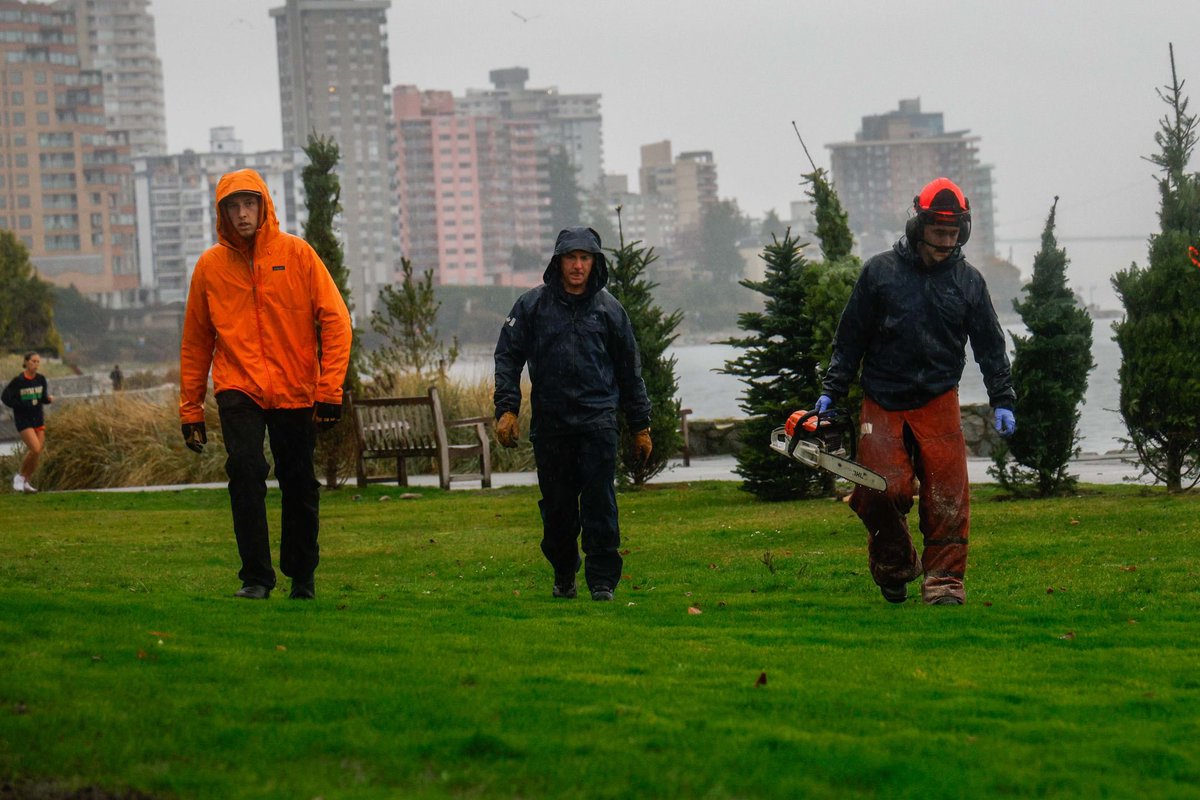 westvanfirefighters tweet media